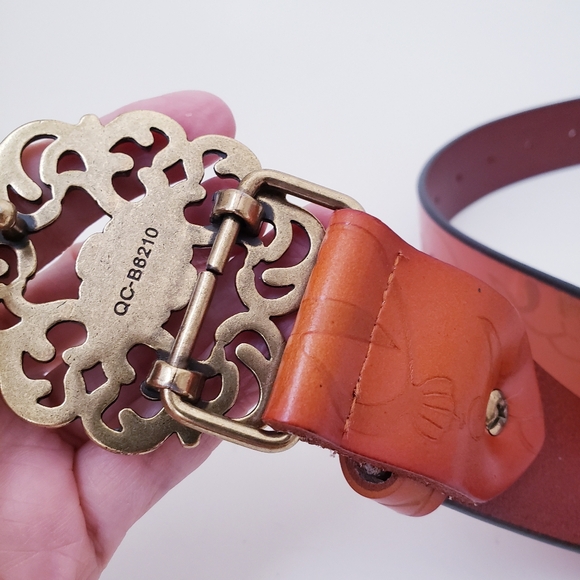 Tan Leather Belt with Brass Buckle - Picture 12 of 16